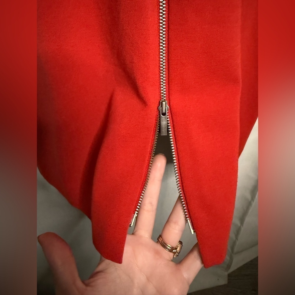 Classiques Entier Red VNeck Sheath Dress 2 - Picture 6 of 8